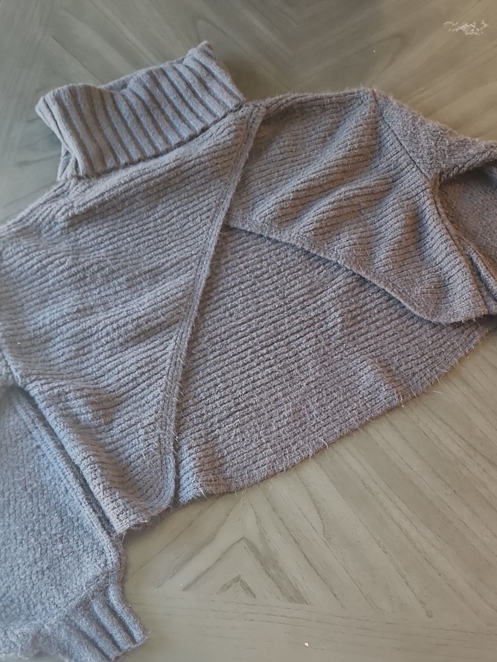 Revel Cropped Backless Grey Turtleneck Sweater Size L